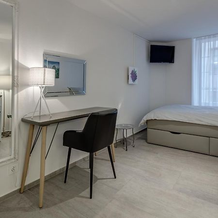 Smartroom The Residence La Cittadella บาเดิน ภายนอก รูปภาพ