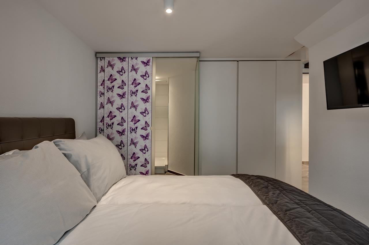 Smartroom The Residence La Cittadella บาเดิน ภายนอก รูปภาพ